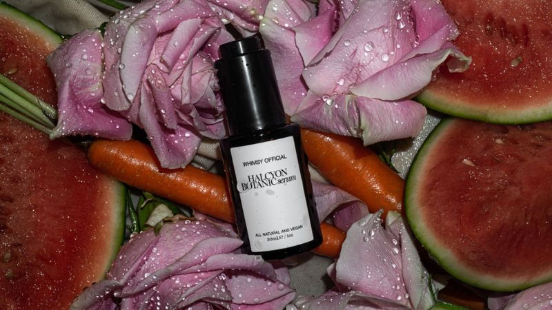 This 8-ingredient oil serum has the power to heal maskne