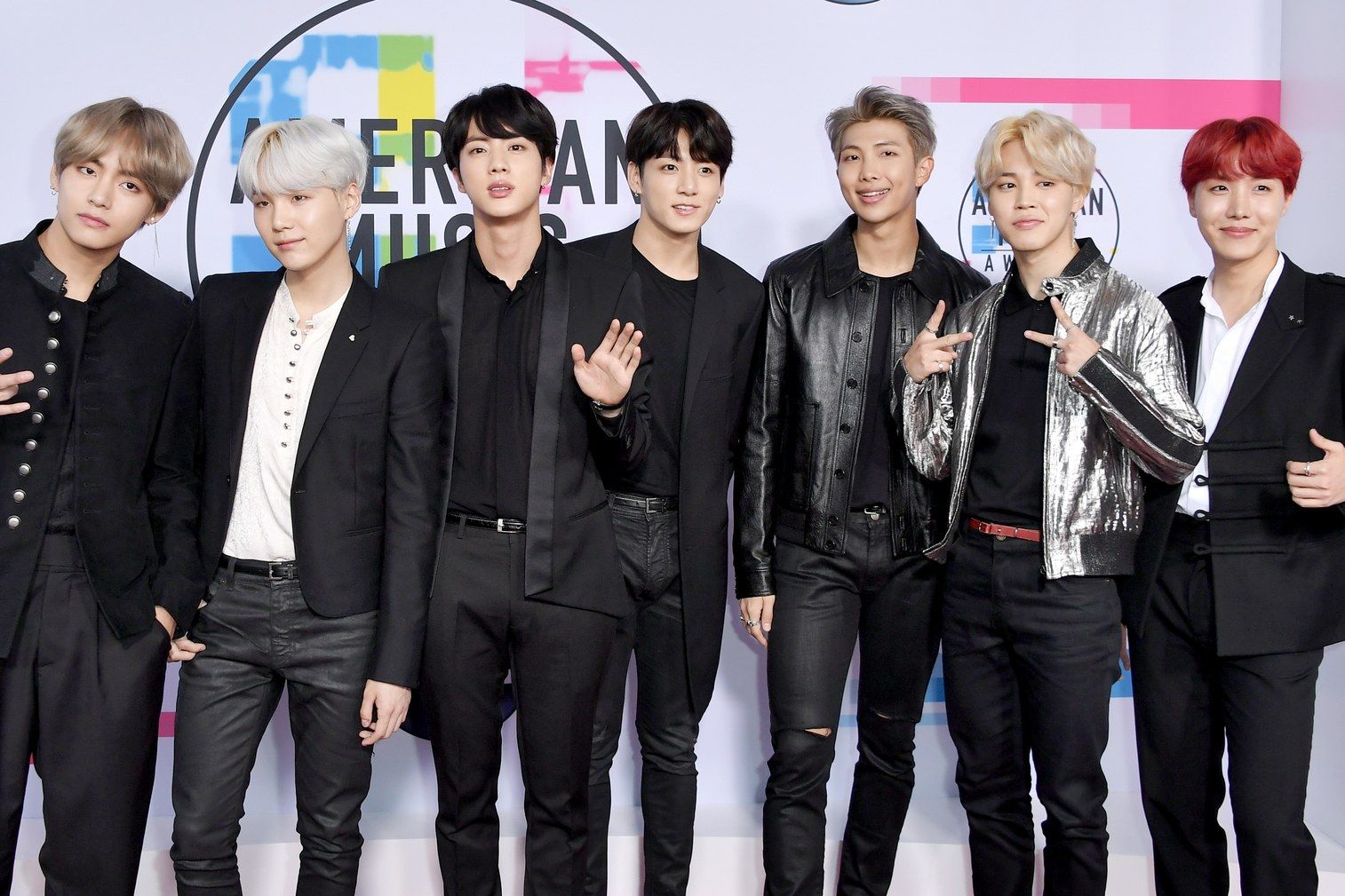 BTS's AMA's 2017 red carpet beauty looks are making history