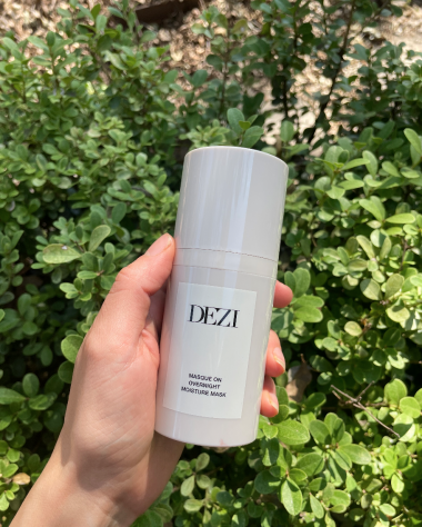 dezi skin masque on